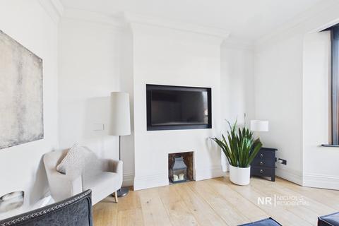undefined, 40 Ashley Road, Epsom, Surrey. KT18