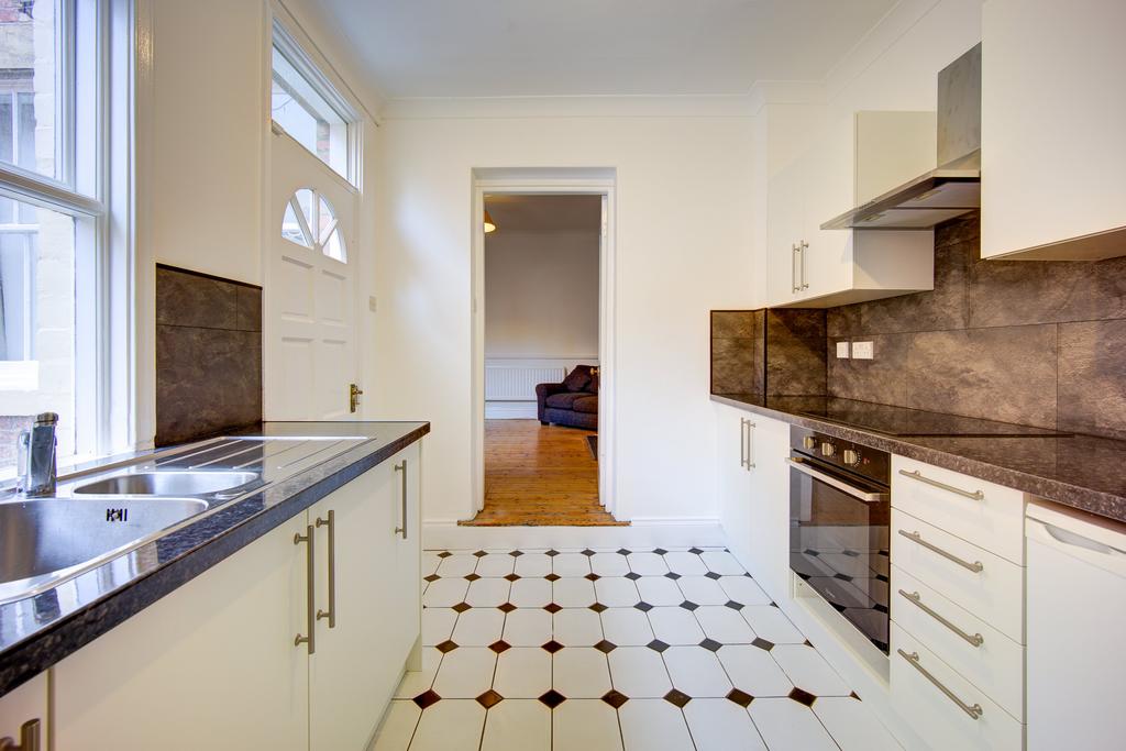 Kitchen  (1)