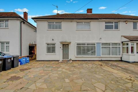 4 bedroom semi-detached house for sale, Bush Grove, London, NW9