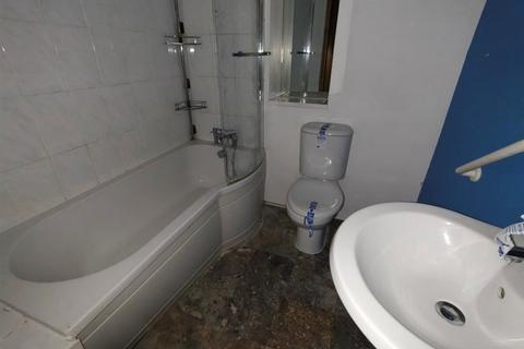 4 bedroom end of terrace house for sale, Belgrave Walk, MITCHAM