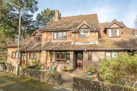 4 bedroom terraced house for sale, Woodley Gardens, Lymington, Hampshire, SO41