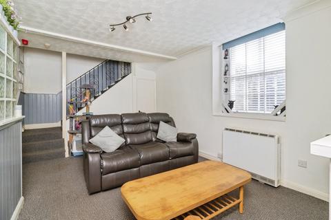 1 bedroom flat for sale, Teignmouth Road, Torquay, Devon, TQ1