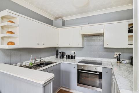 1 bedroom flat for sale, Teignmouth Road, Torquay, Devon, TQ1