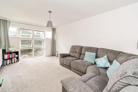 2 bedroom flat for sale, Roberts Road, Southampton, Hampshire, SO15