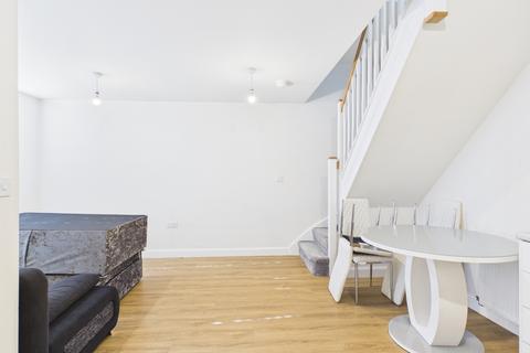 undefined, Atherton Court Mottram, Mottram, Hyde, SK146AQ