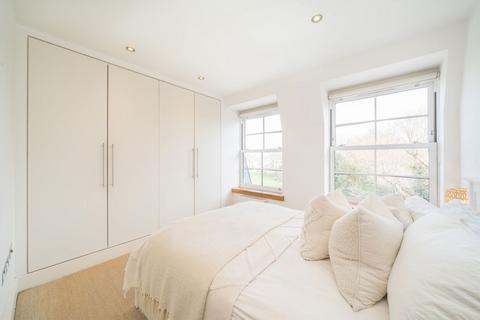 2 bedroom flat for sale, Peckham Rye, London SE15