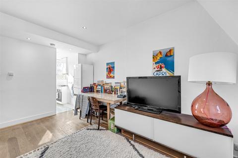 1 bedroom flat to rent, St. Johns Wood High Street, London, NW8