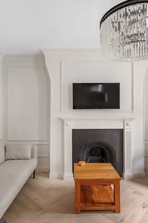 1 bedroom flat to rent, Bulstrode Street, Marylebone, London, W1U