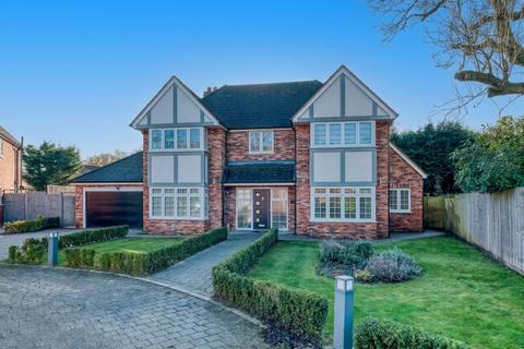 undefined, Silverbirch Close, Dickens Heath, B90
