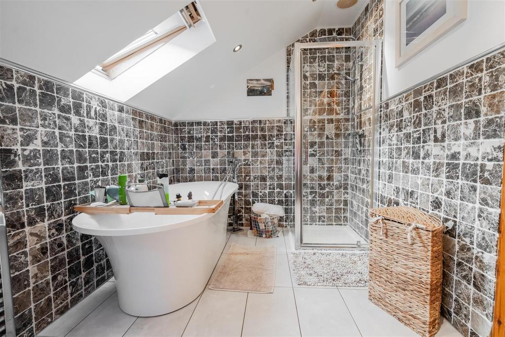 Main.bathroom