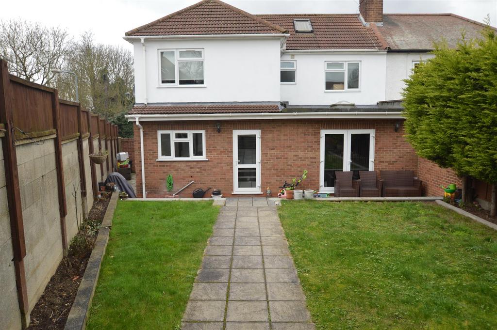Back garden shot (2).JPG