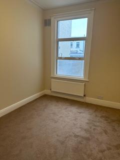 2 bedroom ground floor flat to rent, Cobbold Road, London NW10