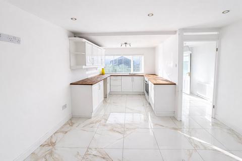 3 bedroom house to rent, Hambleton Green, Gateshead,