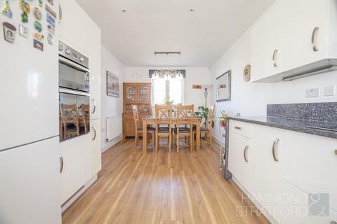 4 bedroom detached house for sale, Harebell Road, Attleborough