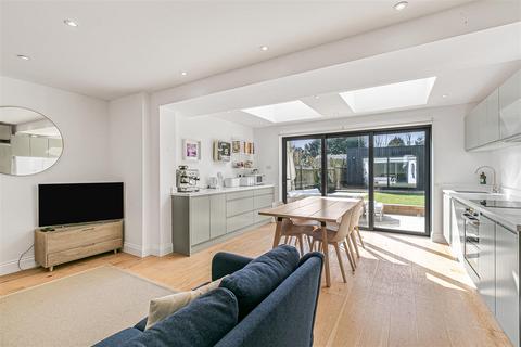 undefined, Aragon Road, Kingston Upon Thames KT2