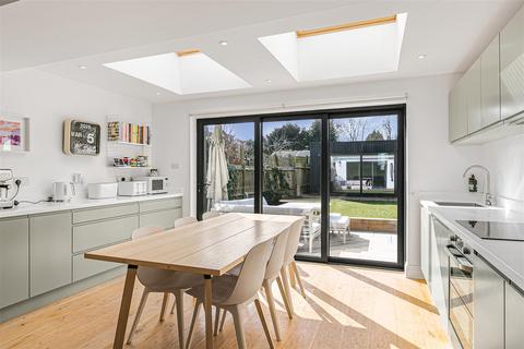 undefined, Aragon Road, Kingston Upon Thames KT2