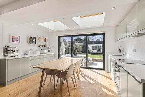 undefined, Aragon Road, Kingston Upon Thames KT2
