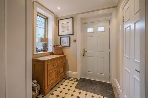 4 bedroom character property for sale, North Longlands,Leeds Road,Lightcliffe