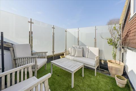 2 bedroom maisonette for sale, Roxwell Road, Shepherd's Bush W12