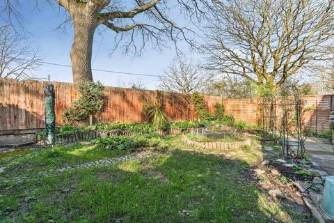 3 bedroom semi-detached house for sale, Testbourne Close, Totton, Southampton, Hampshire, SO40