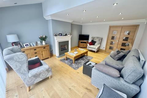 undefined, Broadacres, Luton, LU2 7YF
