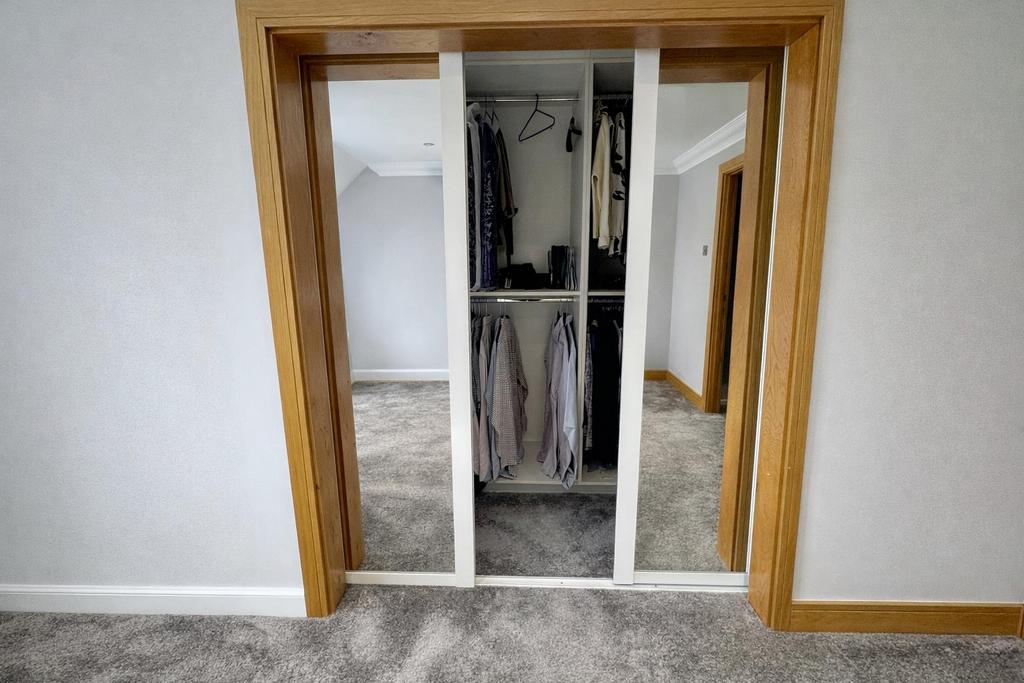 Walk in wardrobes