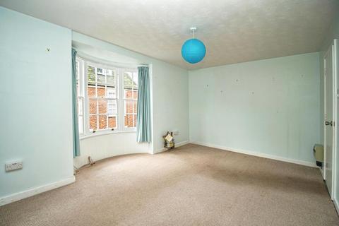 1 bedroom flat for sale, Bath Street, Weymouth, Dorset, DT4