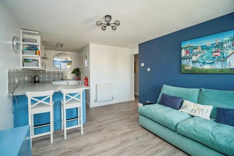 2 bedroom flat for sale, Park Street, Weymouth, DT4