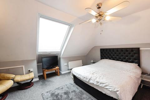 4 bedroom bungalow for sale, Summerhill Road, Waterlooville, Hampshire, PO8
