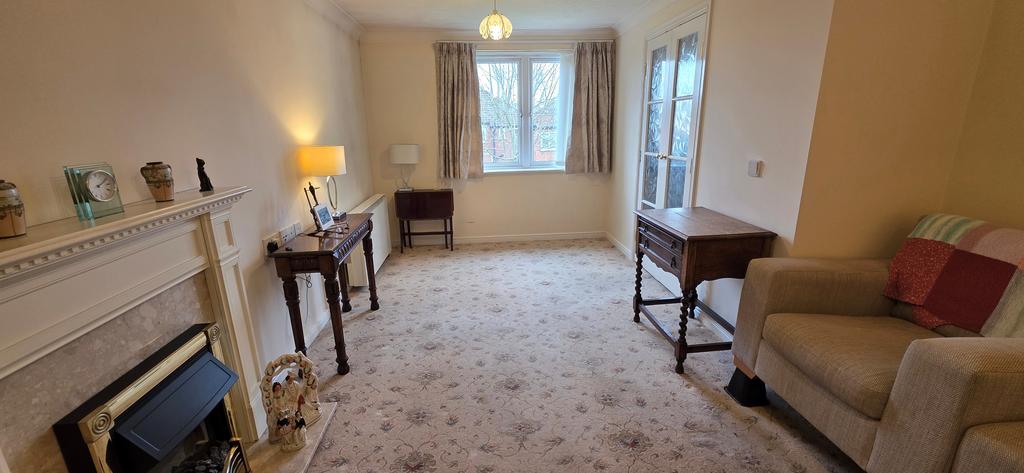 Apt 25 smithy court 4.jpg