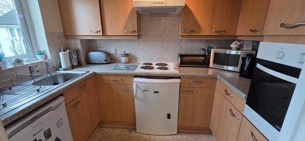 Apt 25 smithy court 5.jpg