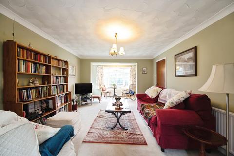 4 bedroom detached house for sale, Chichester Avenue, Hayling Island, PO11