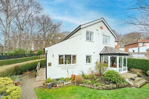 3 bedroom detached house for sale, Lynton House, Parkside Road, Leeds, West Yorkshire