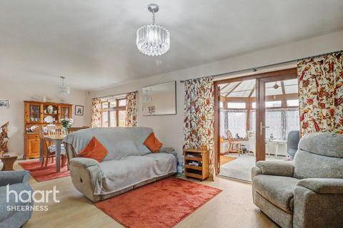4 bedroom detached house for sale, Queenborough Road, Minster