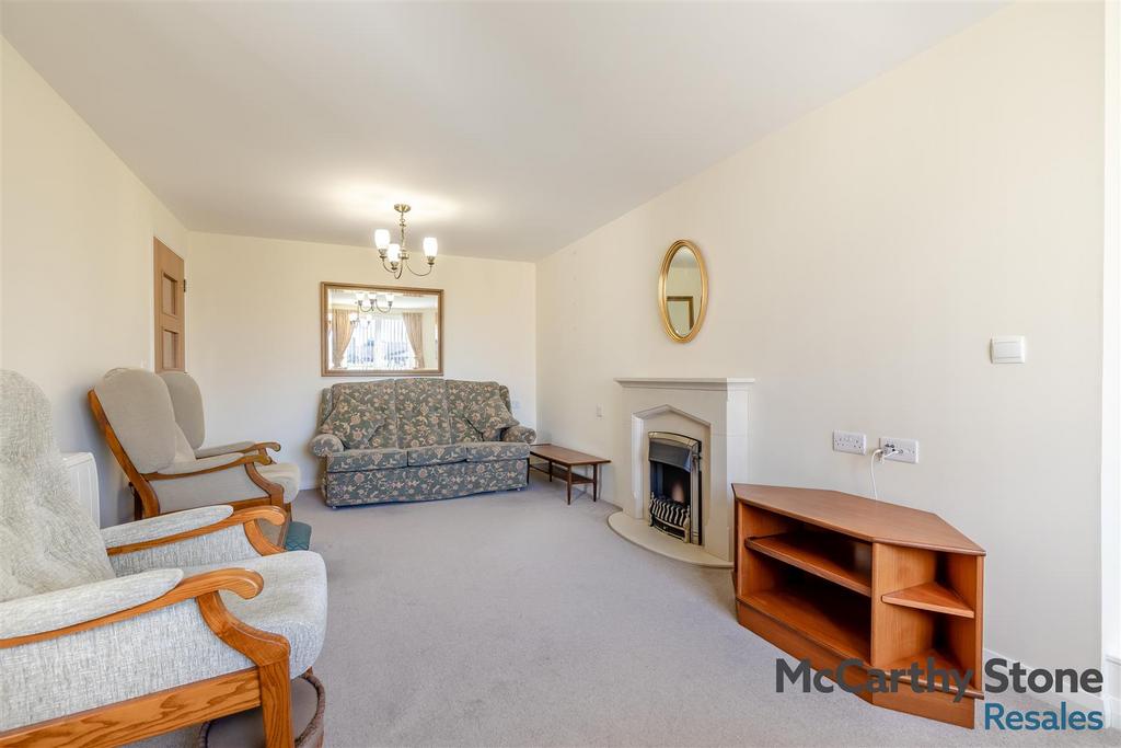 8680514-interior15.jpg