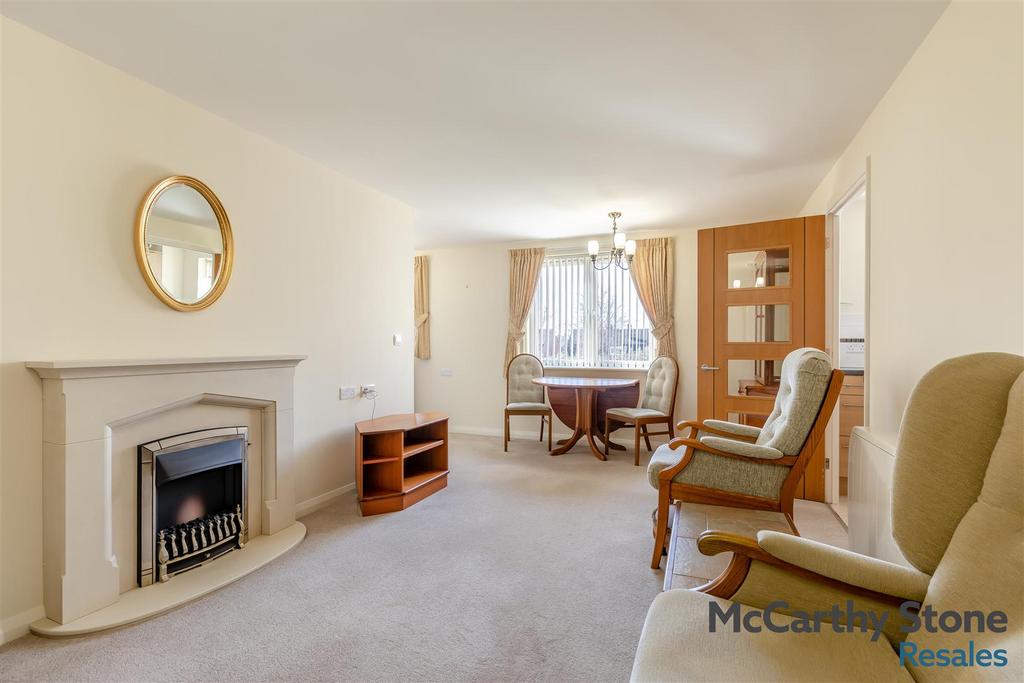8680514-interior11.jpg