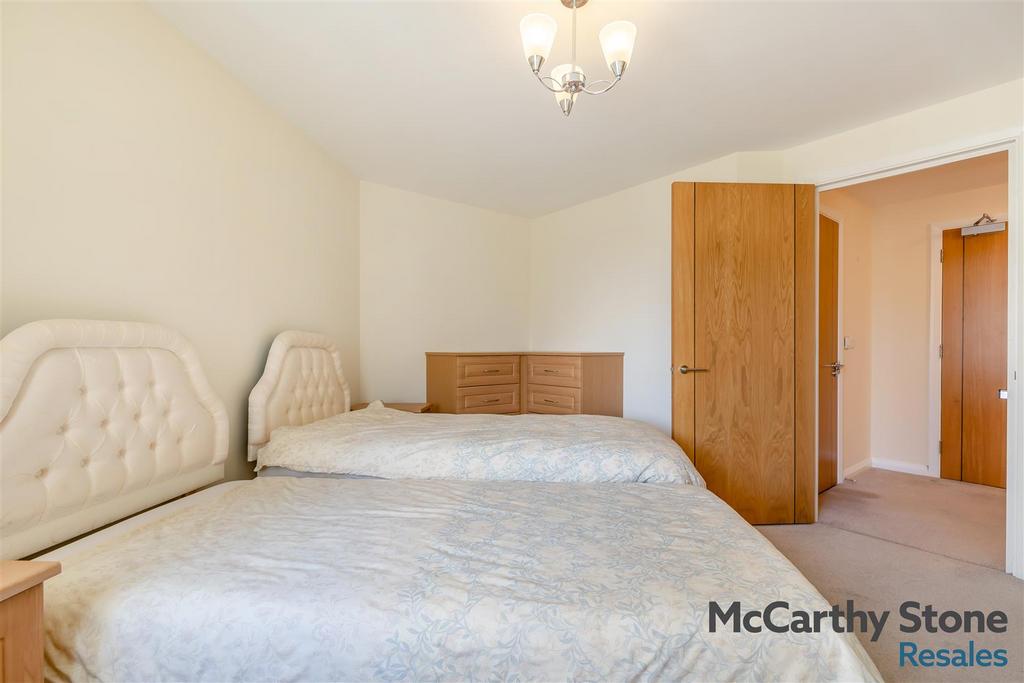 8680514-interior08.jpg