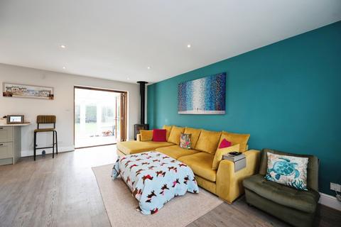 undefined, Wheatlands Avenue, Hayling Island, Hampshire, PO11