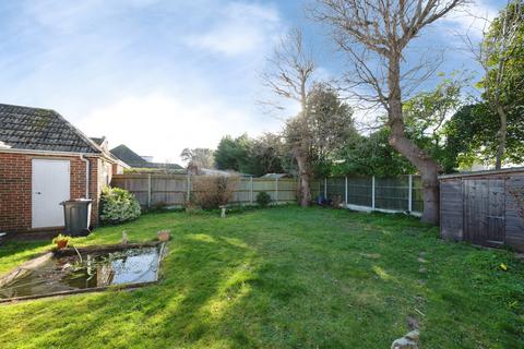 4 bedroom detached house for sale, Chichester Avenue, Hayling Island, Hampshire, PO11