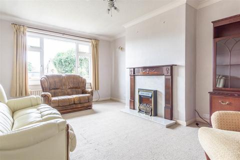 4 bedroom semi-detached bungalow for sale, Courtneys, Selby