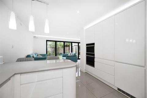 4 bedroom detached house for sale, Island Close, HAYLING ISLAND, Hampshire, PO11