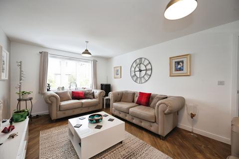 4 bedroom detached house for sale, Oyster Close, Hayling Island, Hampshire, PO11