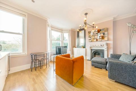 2 bedroom flat for sale, Fulham Palace Road, London SW6