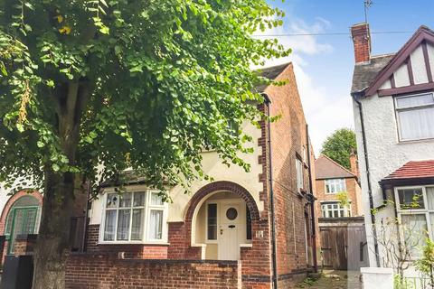 4 bedroom semi-detached house to rent, Harrington Drive, Nottingham NG7