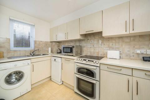 1 bedroom flat for sale, Kingston Road, Teddington TW11