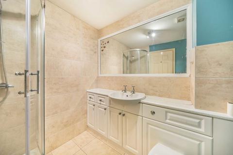 1 bedroom flat for sale, Kingston Road, Teddington TW11