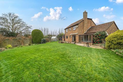 4 bedroom detached house for sale, Toby Gardens, Hadlow, TN11