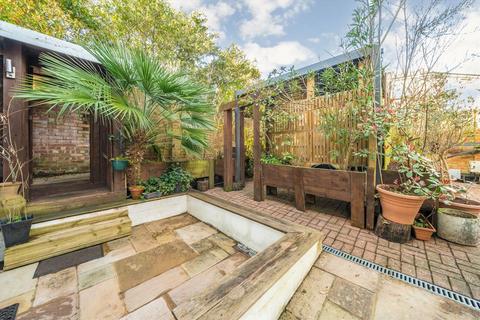 undefined, Augustus Road, London SW19