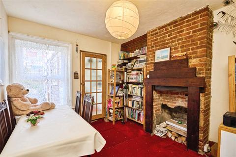 2 bedroom semi-detached house for sale, Orchard Road, EAST COWES, Isle of Wight, PO32