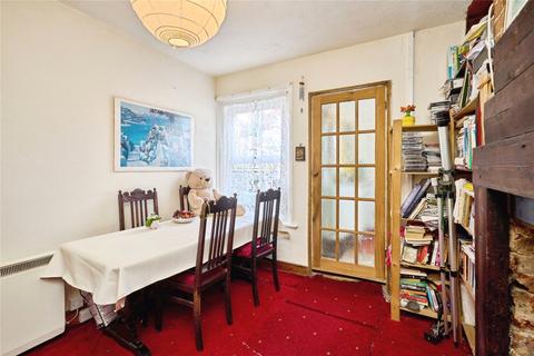 2 bedroom semi-detached house for sale, Orchard Road, EAST COWES, Isle of Wight, PO32